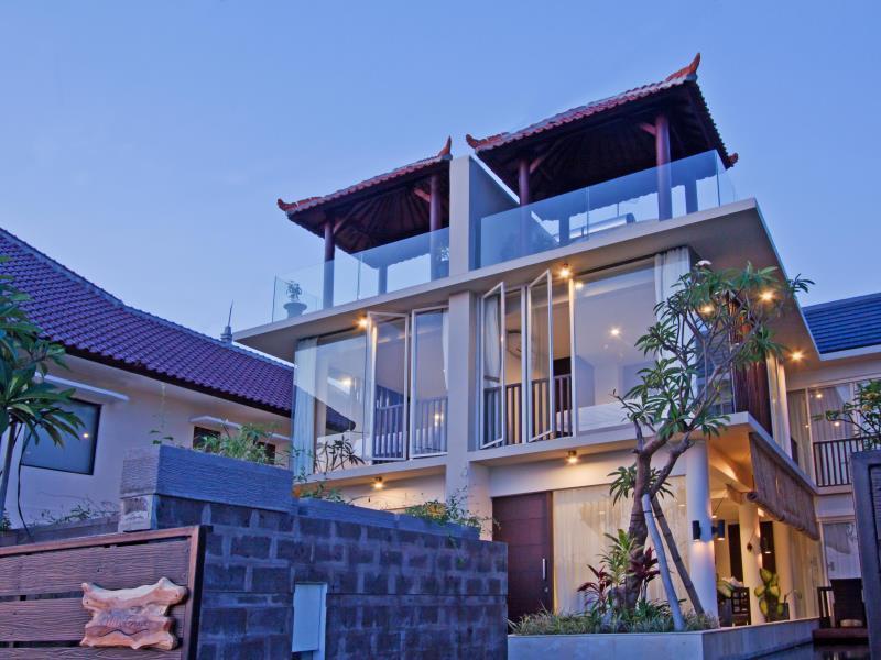 Grace And Milena Guesthouse Kuta  Luaran gambar