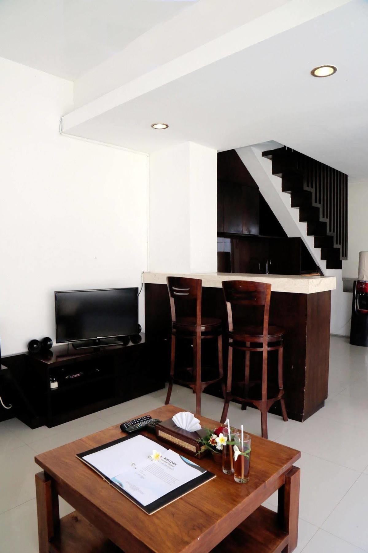 Grace And Milena Guesthouse Kuta  Luaran gambar